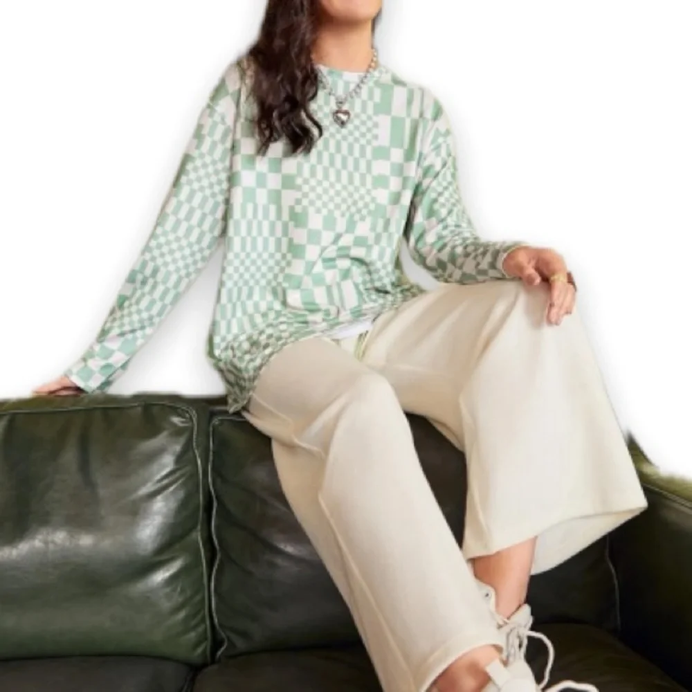 New Green White Super Soft Drop Shoulder Long Sleeve Checkered Plaid Print Tee - Picture 8 of 13